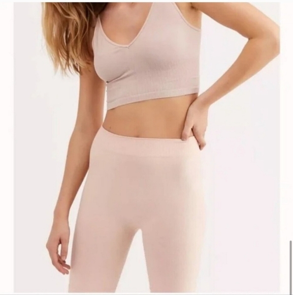 New Intimately Free People Seamless Ribbed Brown Biker Shorts NWOT Size M/L - Picture 6 of 11